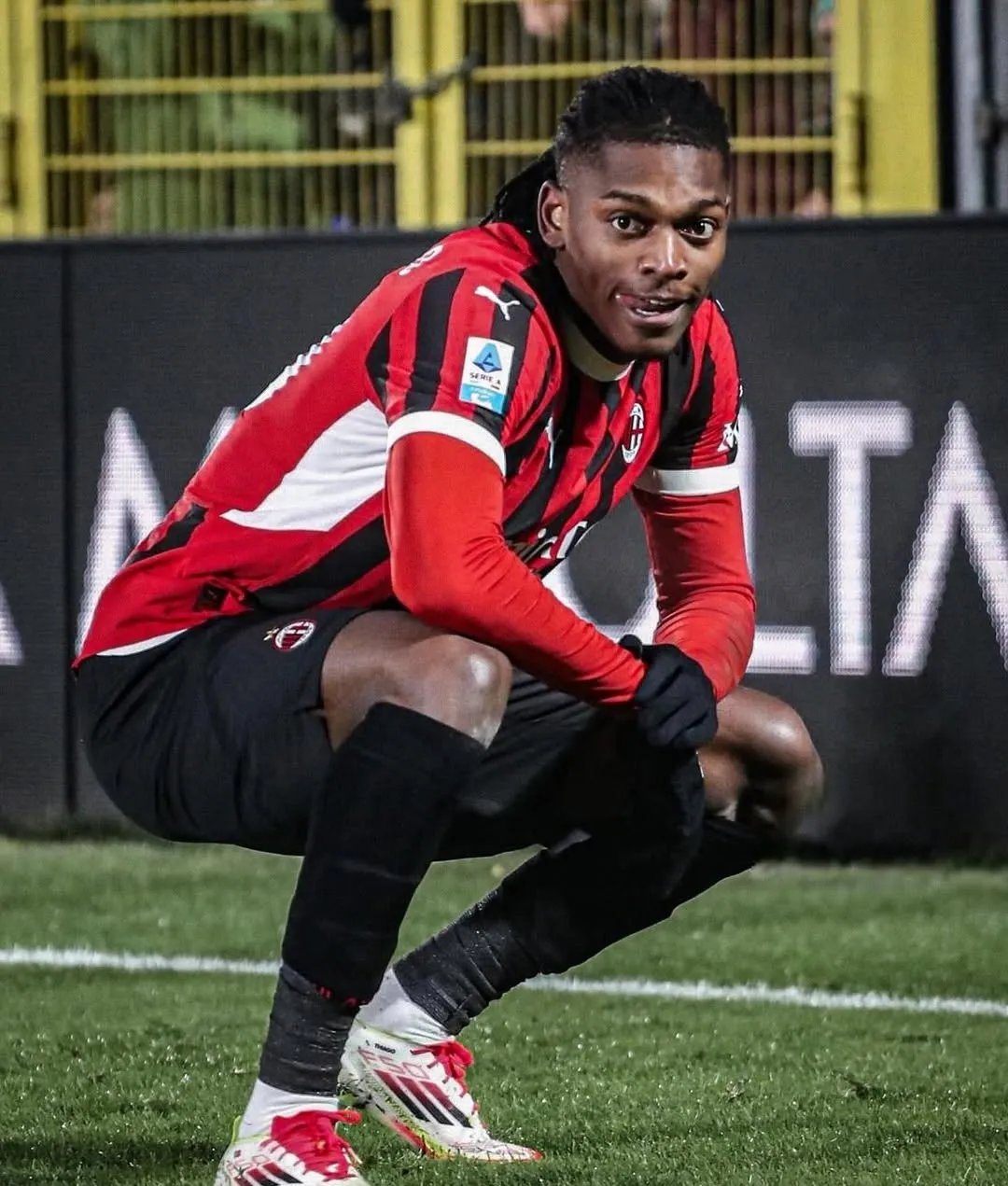 包含荷甲倒计时，阿森纳关键时刻复出首秀，细节引发关注，引发热议，球探报告显示潜力的词条